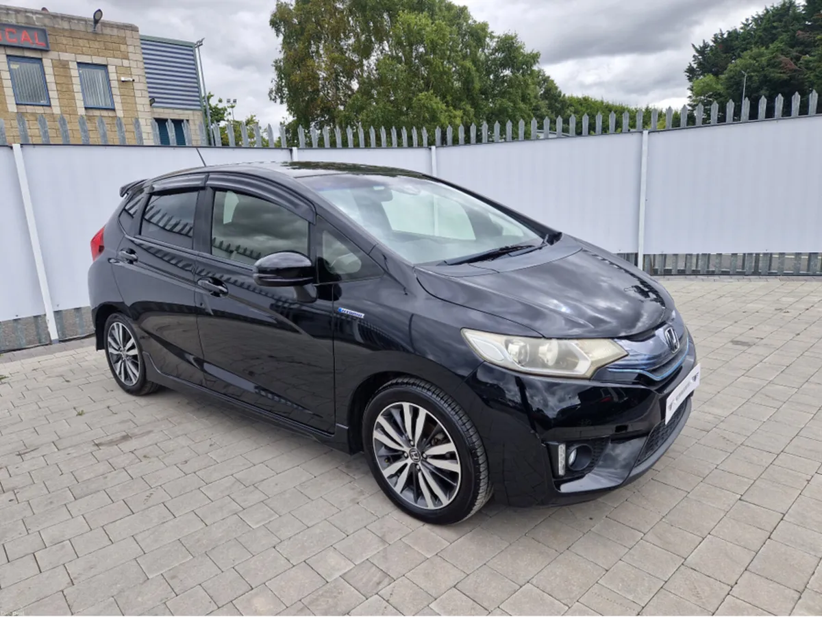 Honda Fit 1.5 PETROL HYBRID AUTO - Image 1