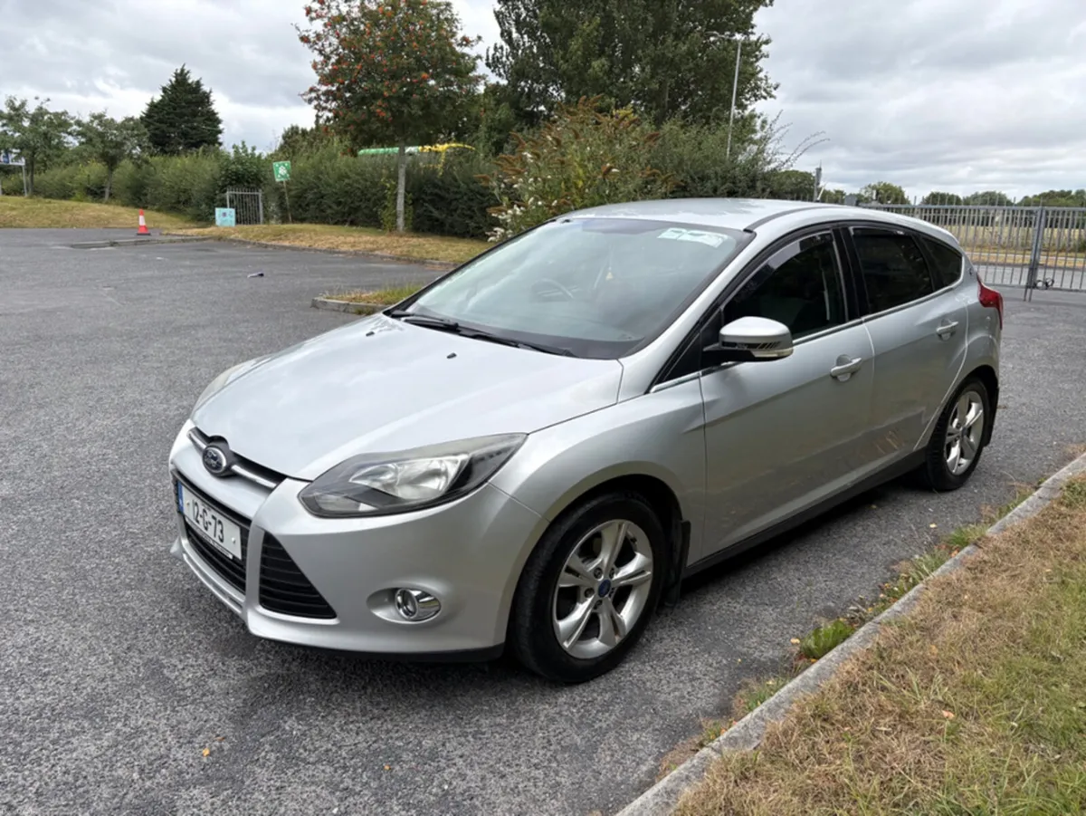 Ford Focus 1.6 TDCI 95PS M6 ZETEC 4DR S/S - Image 6