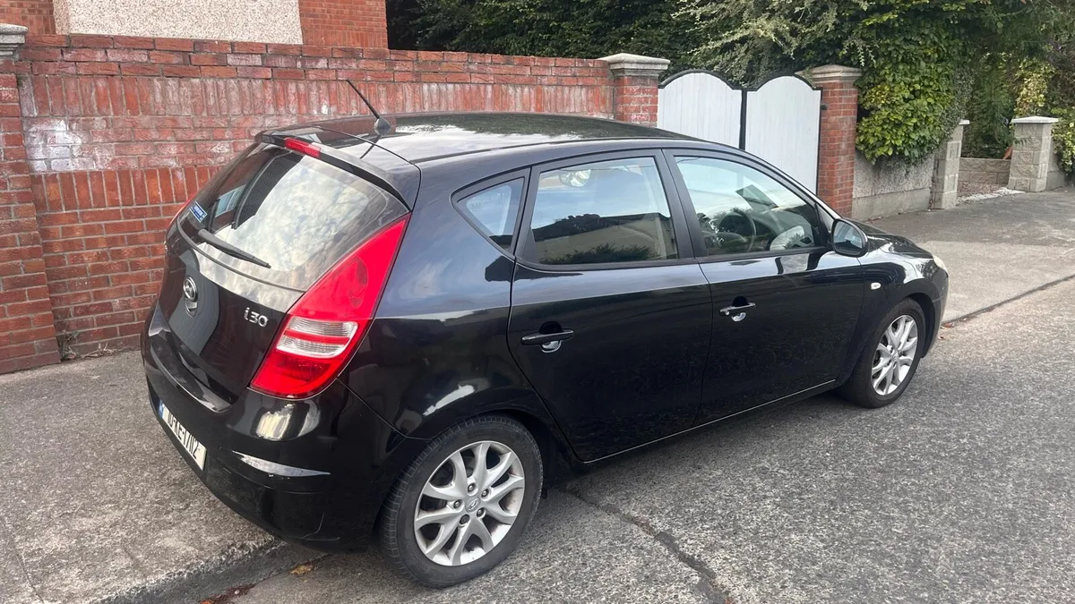 HYUNDAI i30 1.4 COMFORT - 2010 - NCT PASS - Image 6