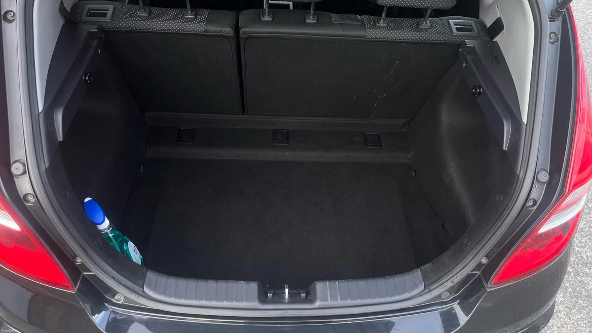 HYUNDAI i30 1.4 COMFORT - 2010 - NCT PASS - Image 3
