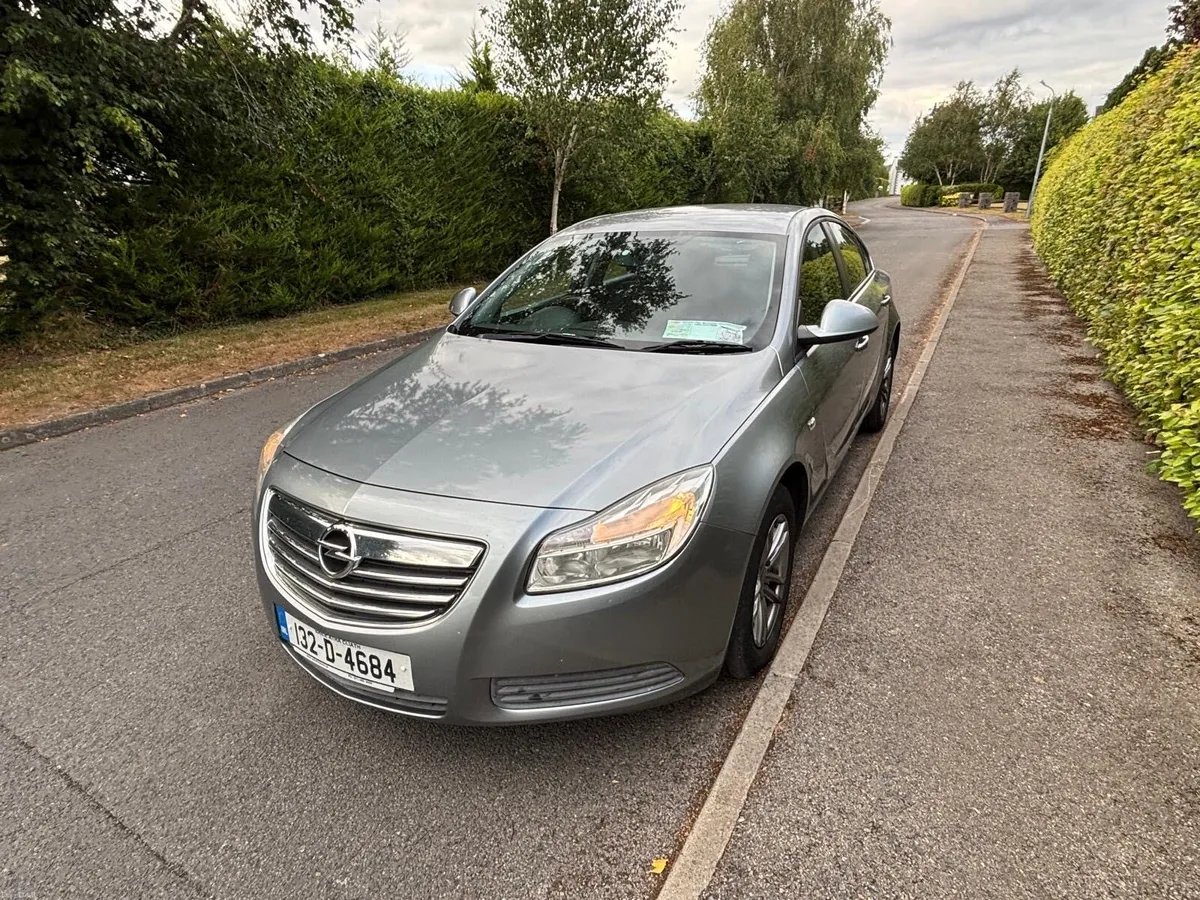 2013 Insignia 2.0 CDTI, NCT 07/27!! Taxed! - Image 2