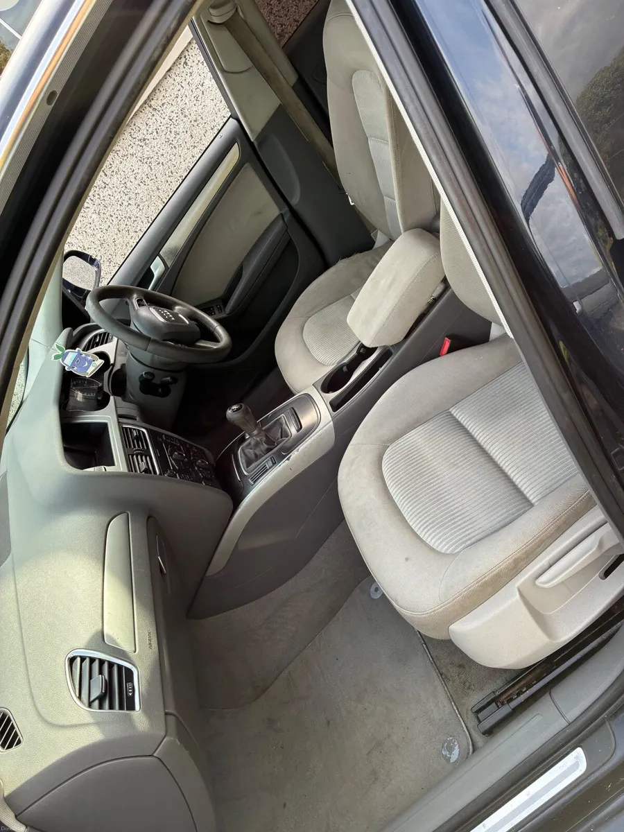 Audi A4 2010 - Image 6