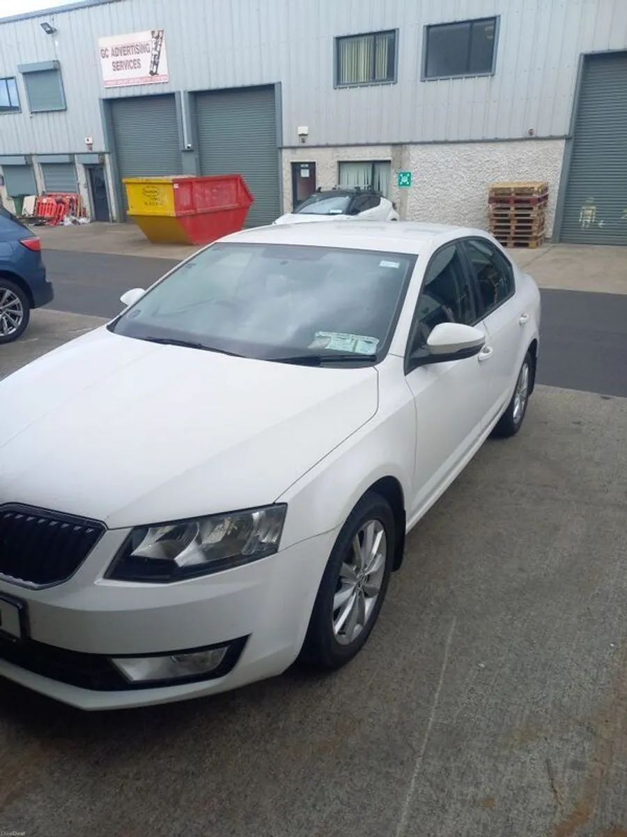 2015 Skoda Octavia - Image 3