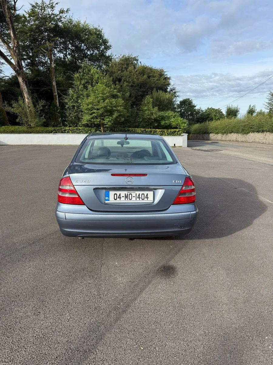 Mercedes E320 CDI - Image 4