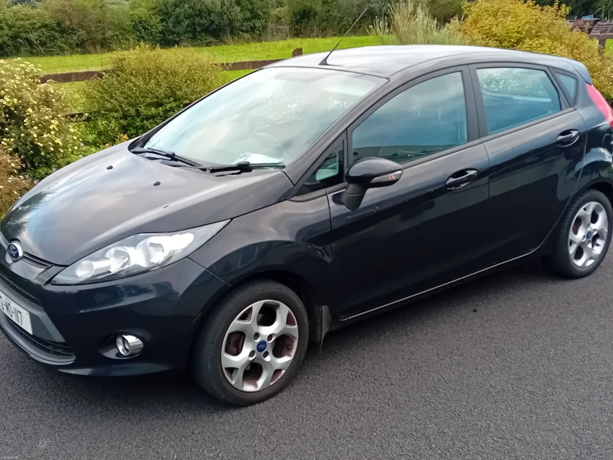 Ford Fiesta 2012 - Image 2