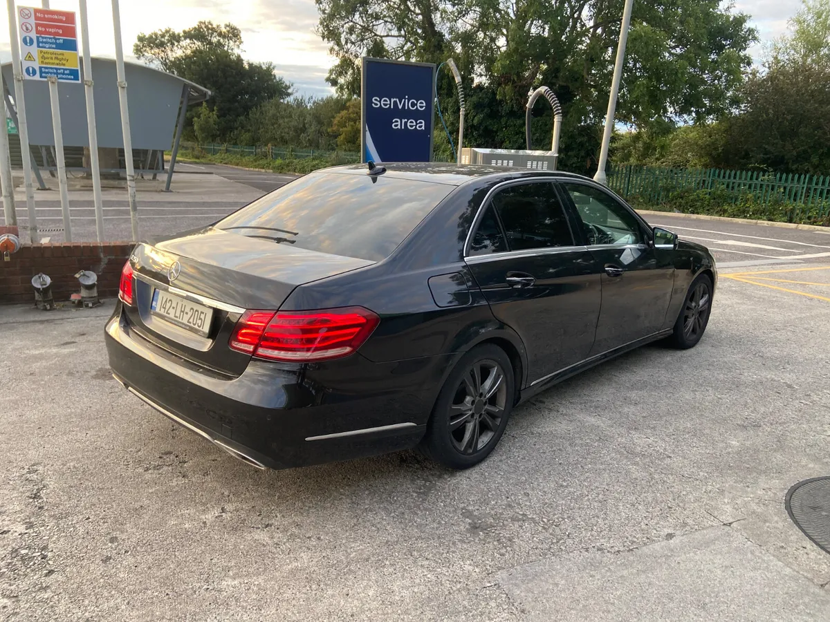 Mercedes-Benz E-Class 2014 - Image 3