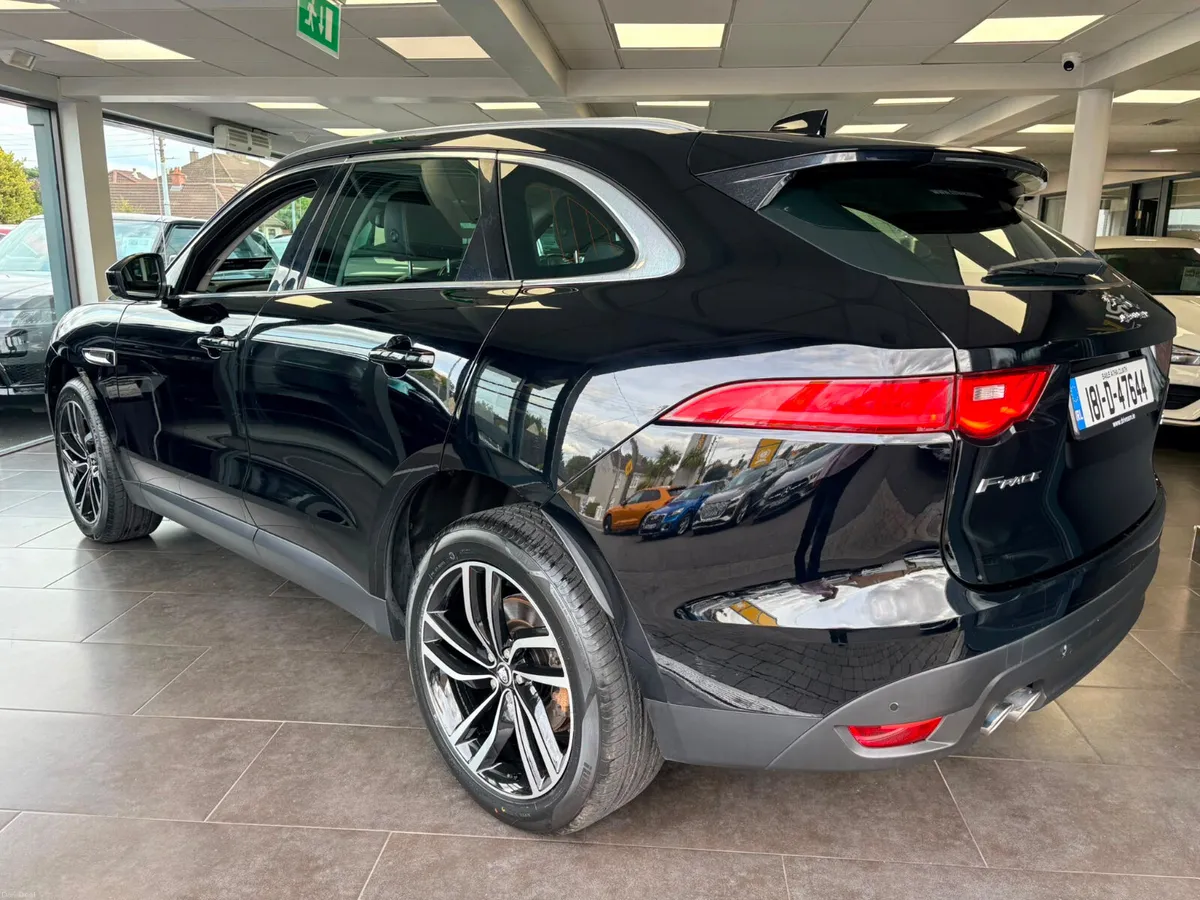 Jaguar F-Pace 2018 2.0d SPORT**2 Year Warranty ** - Image 4
