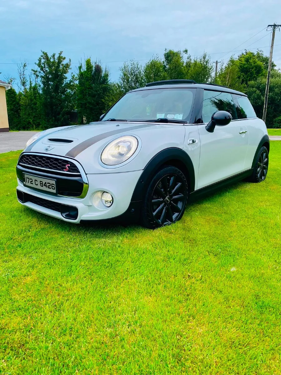 Mini Cooper S 2.0 Petrol 2017. - Image 1