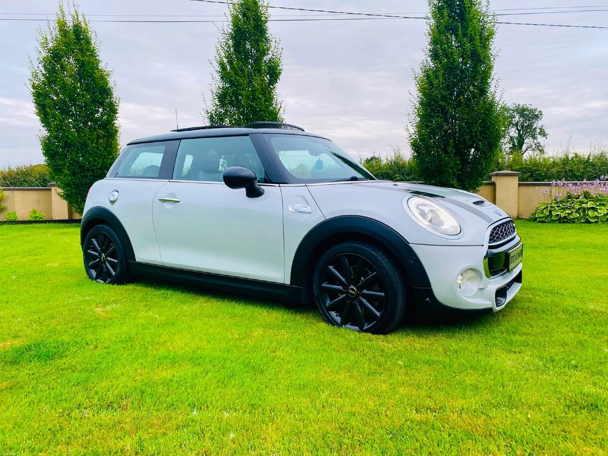 Mini Cooper S 2.0 Petrol 2017. - Image 3