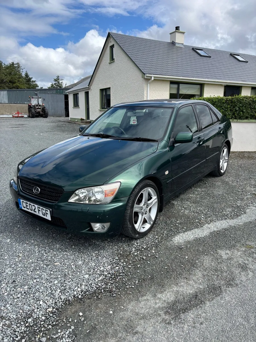 2002 Lexus is200 sport - Image 2