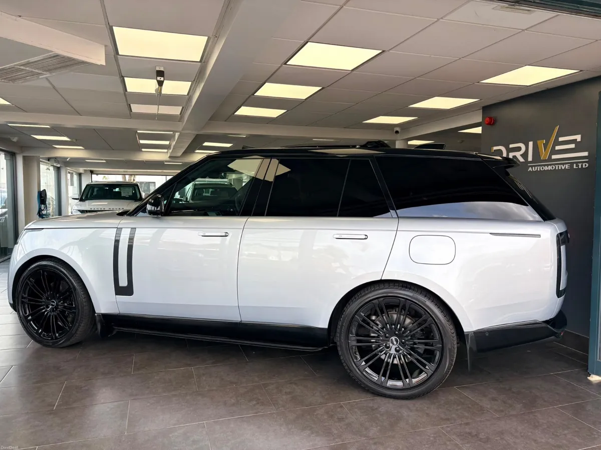 Land Rover Range Rover P460 HSE ***4 Year Warranty - Image 5