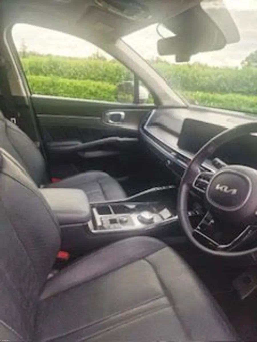 2024 Kia Sorento 2.2 Diesel Automatic 7-Seater SUV - Image 6