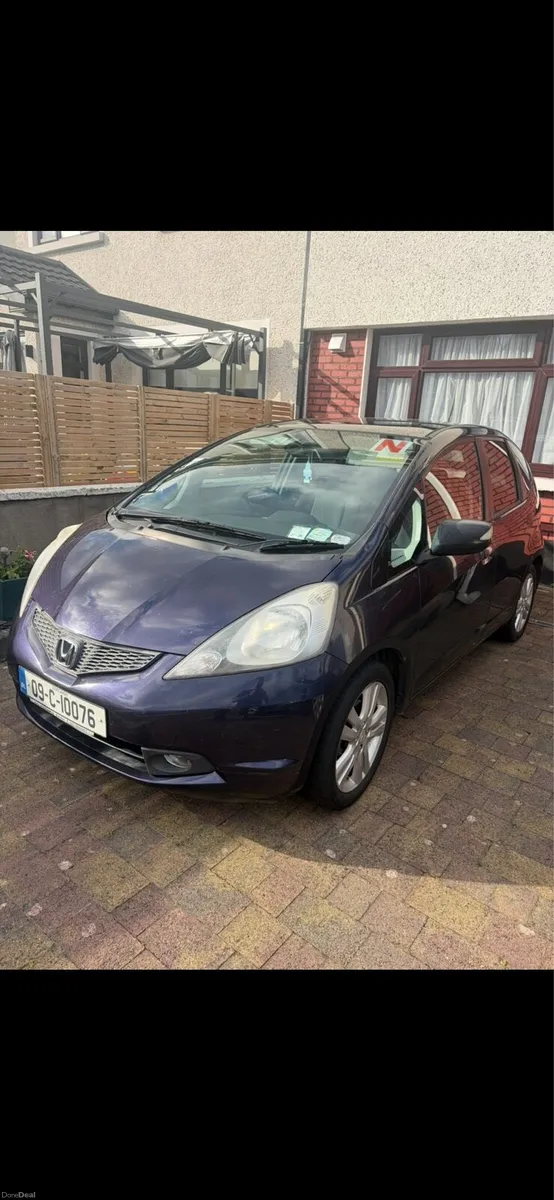 Clean honda jazz - Image 1