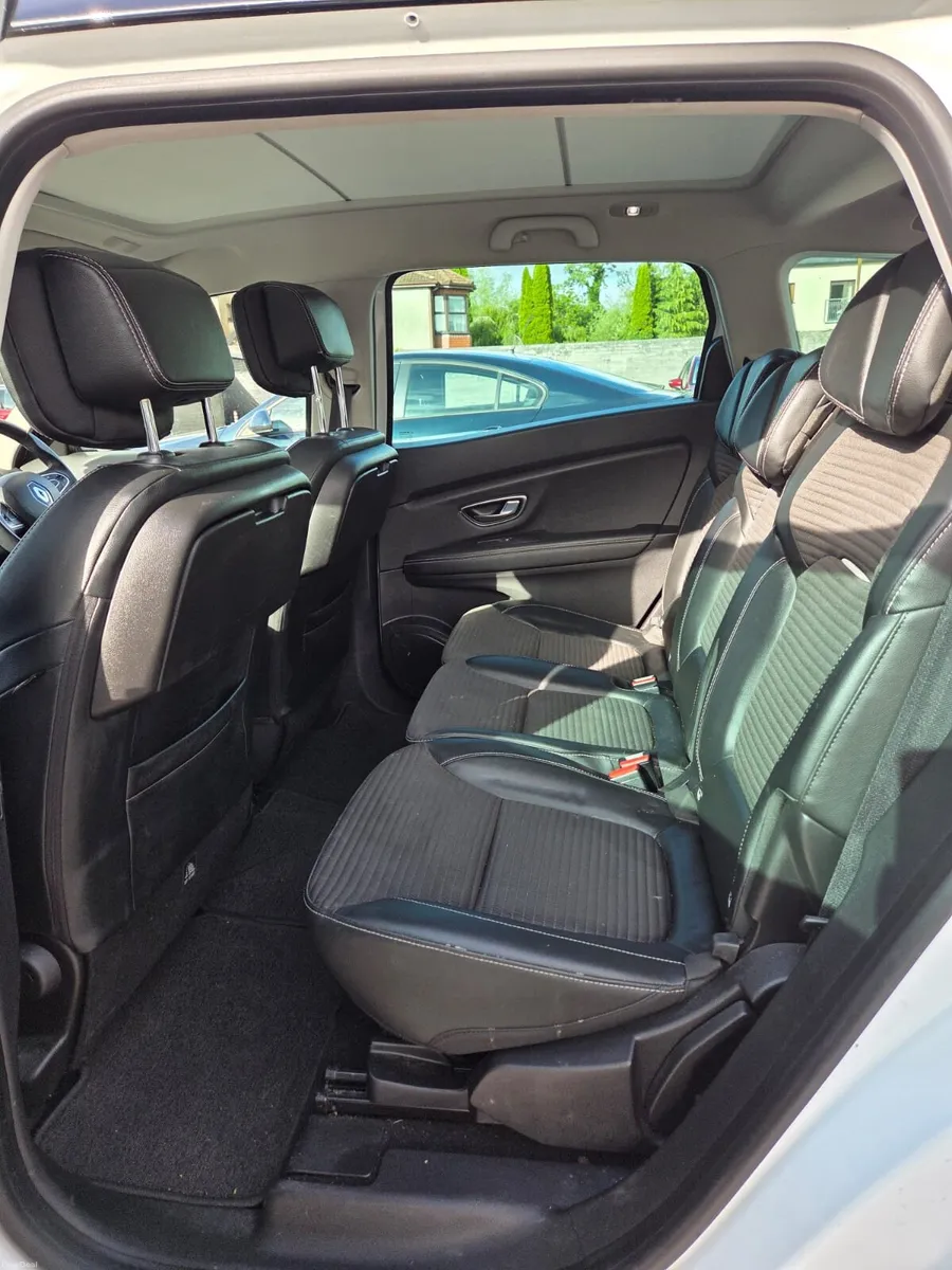 Renault Grand Scenic  Signature - Image 6