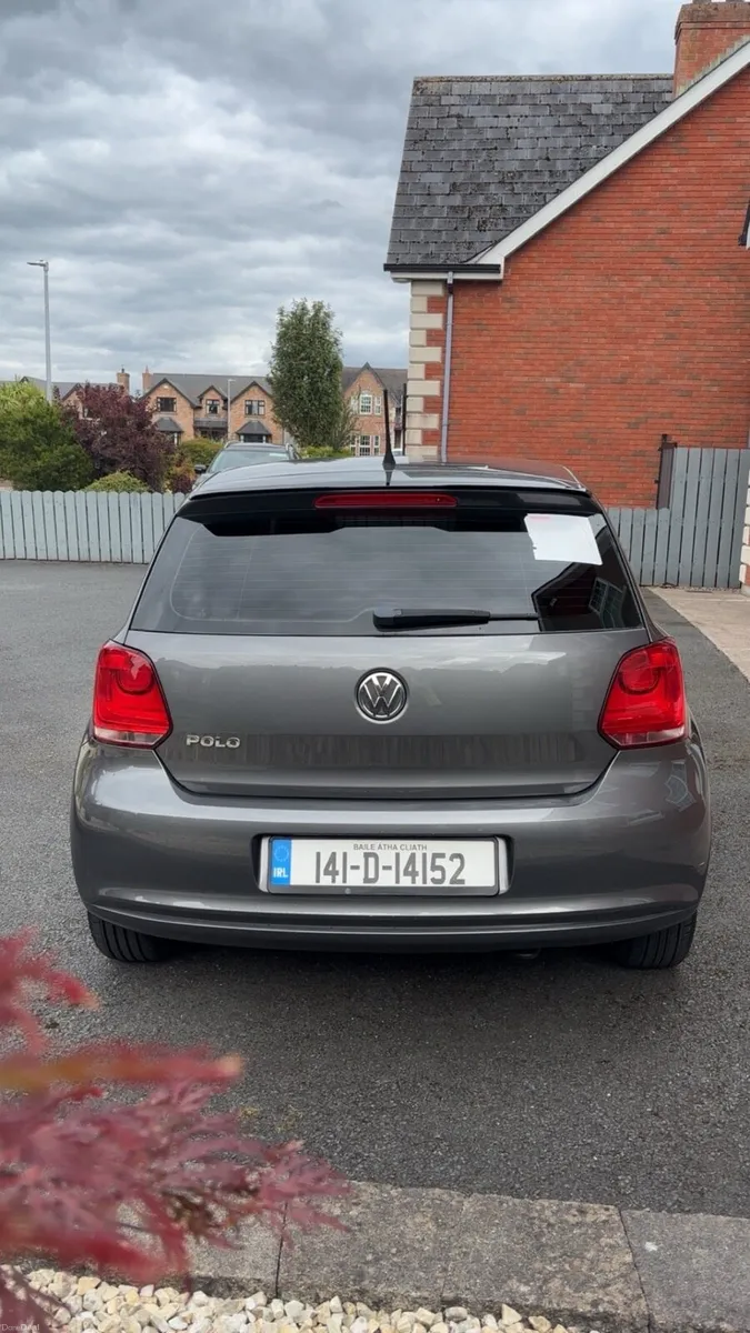Volkswagen polo LOW KMS - Image 5