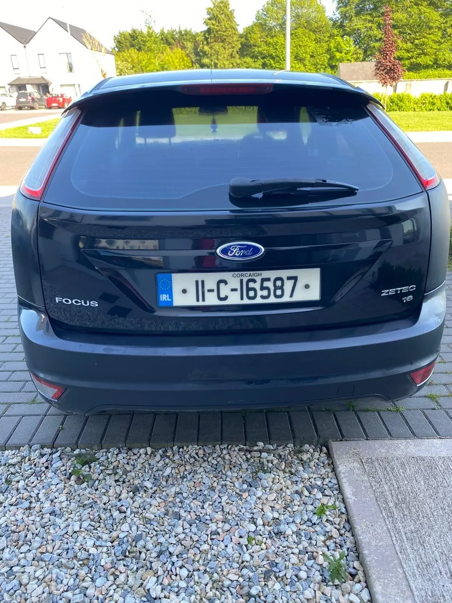 Ford Focus 2011 - Image 2