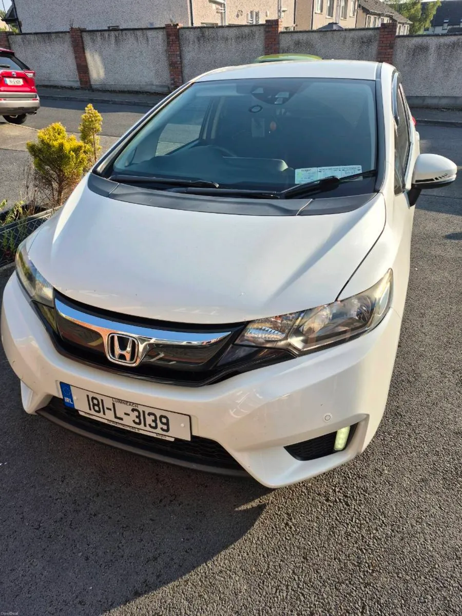 Honda jazz 1.3.vtec  technology 103km Manual petro - Image 3