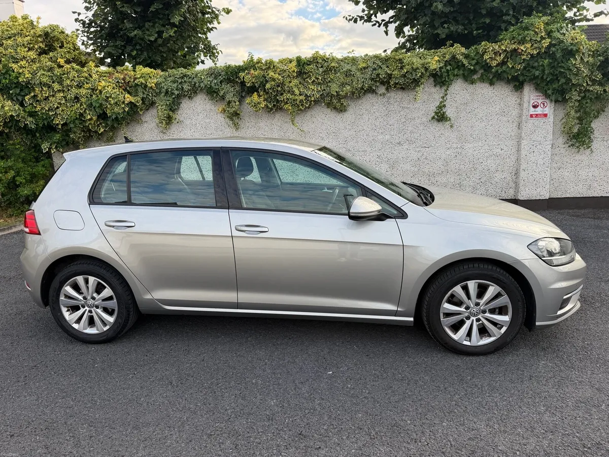 172 Volkswagen Golf 1.6l diesel - Comfort Line - Image 3
