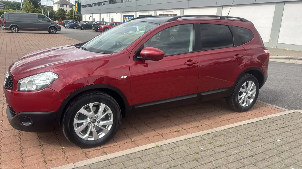 13 Qashqai automatic  7 seater 4WD NEW NCT 2/27 - Image 3