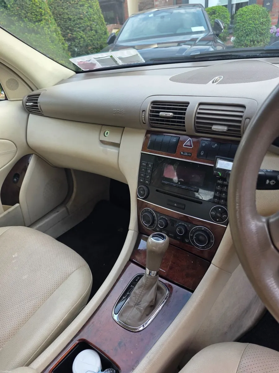 Mercedes-Benz C-Class 2007 - Image 5
