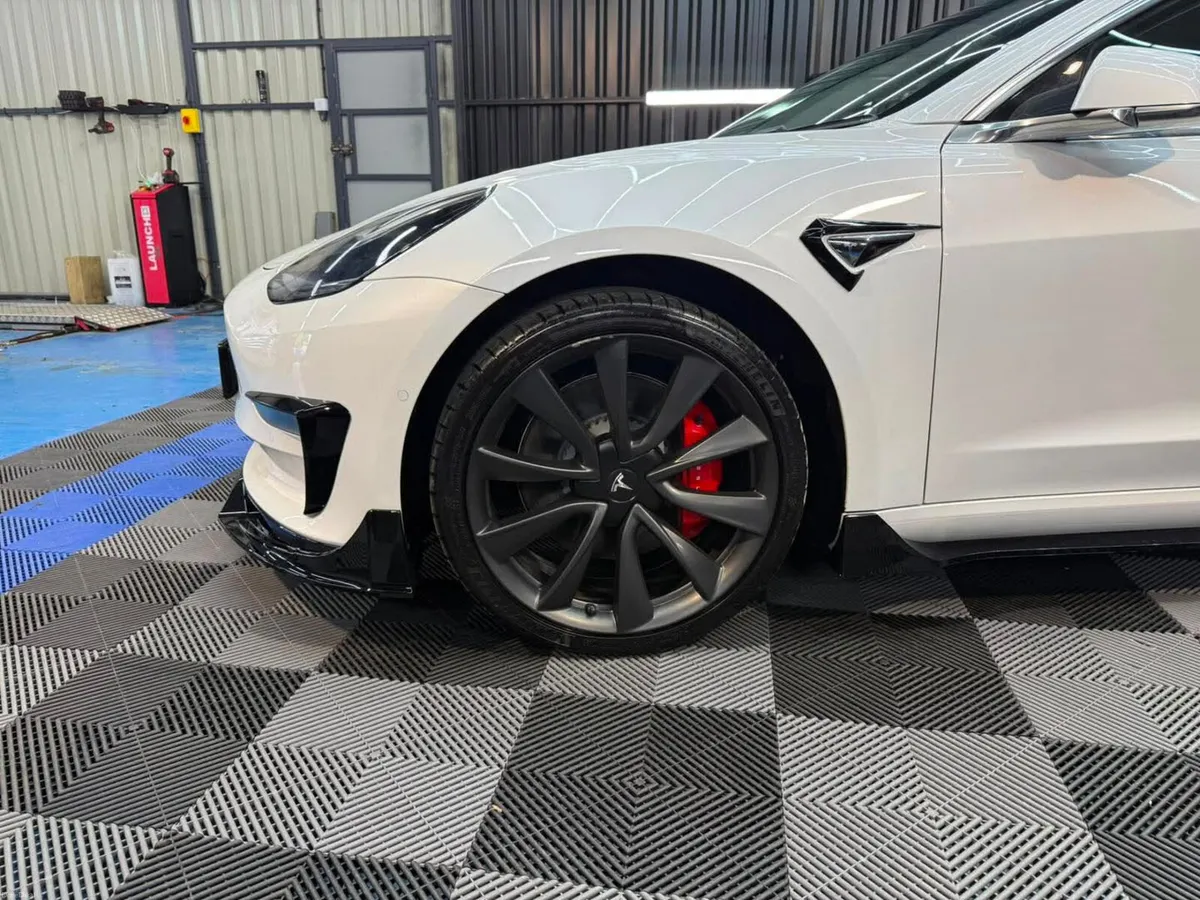 Tesla Model 3 2020 Preformance Upgrade Kitted - Image 3