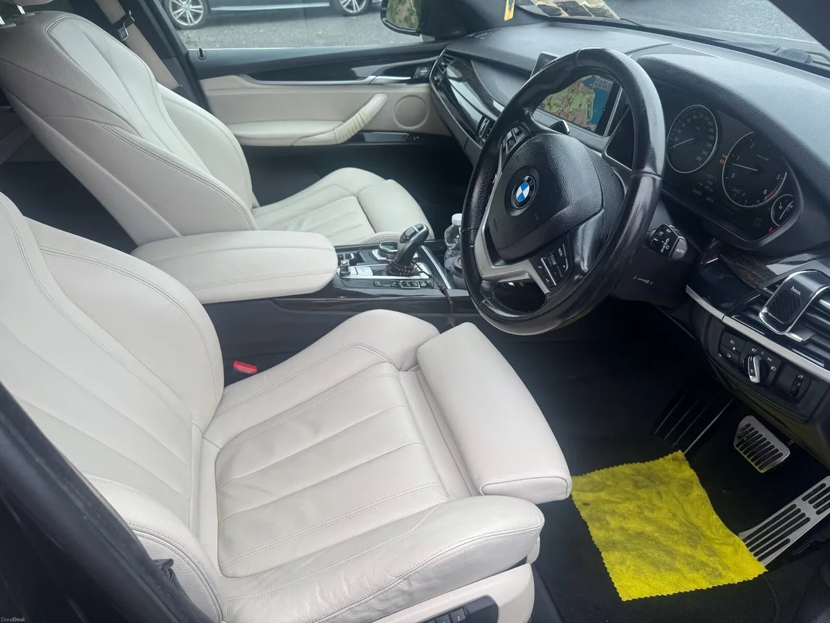 Car - Image 1