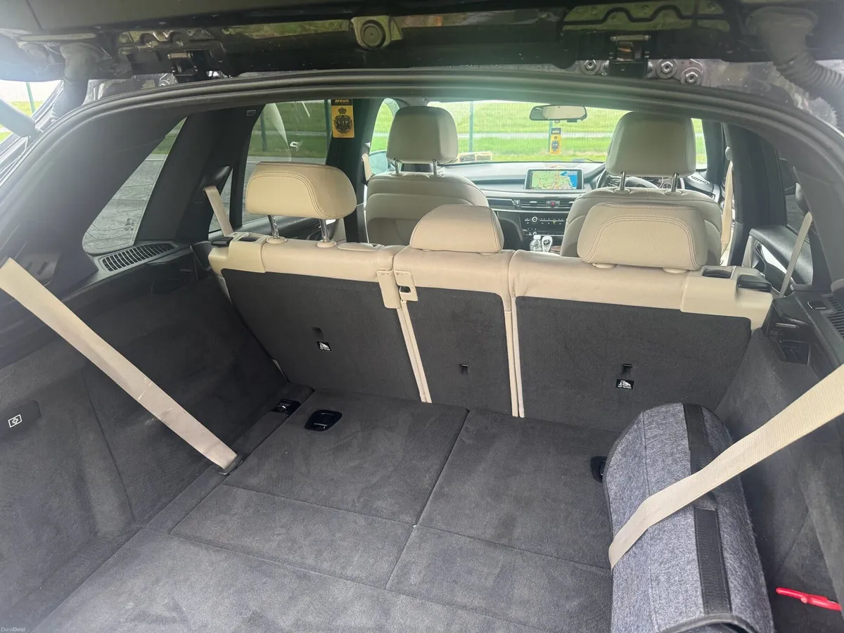 Car - Image 5