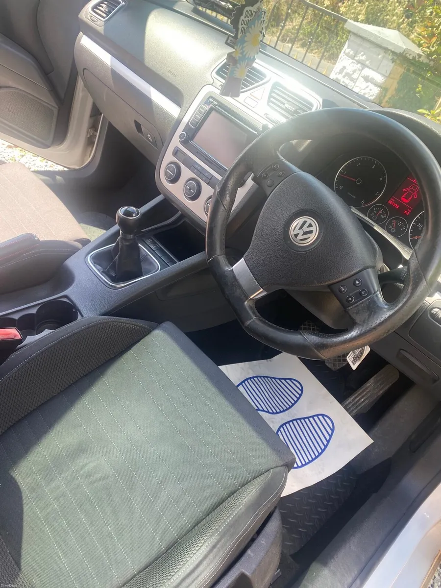 Volkswagen Scirocco 2009 - Image 2