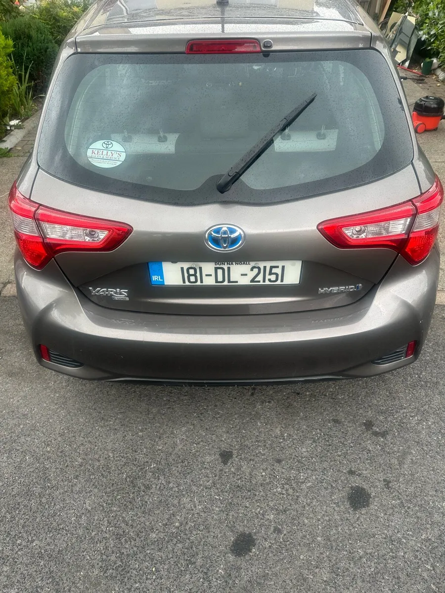 Toyota Yaris 1.5 hybrid - Image 4