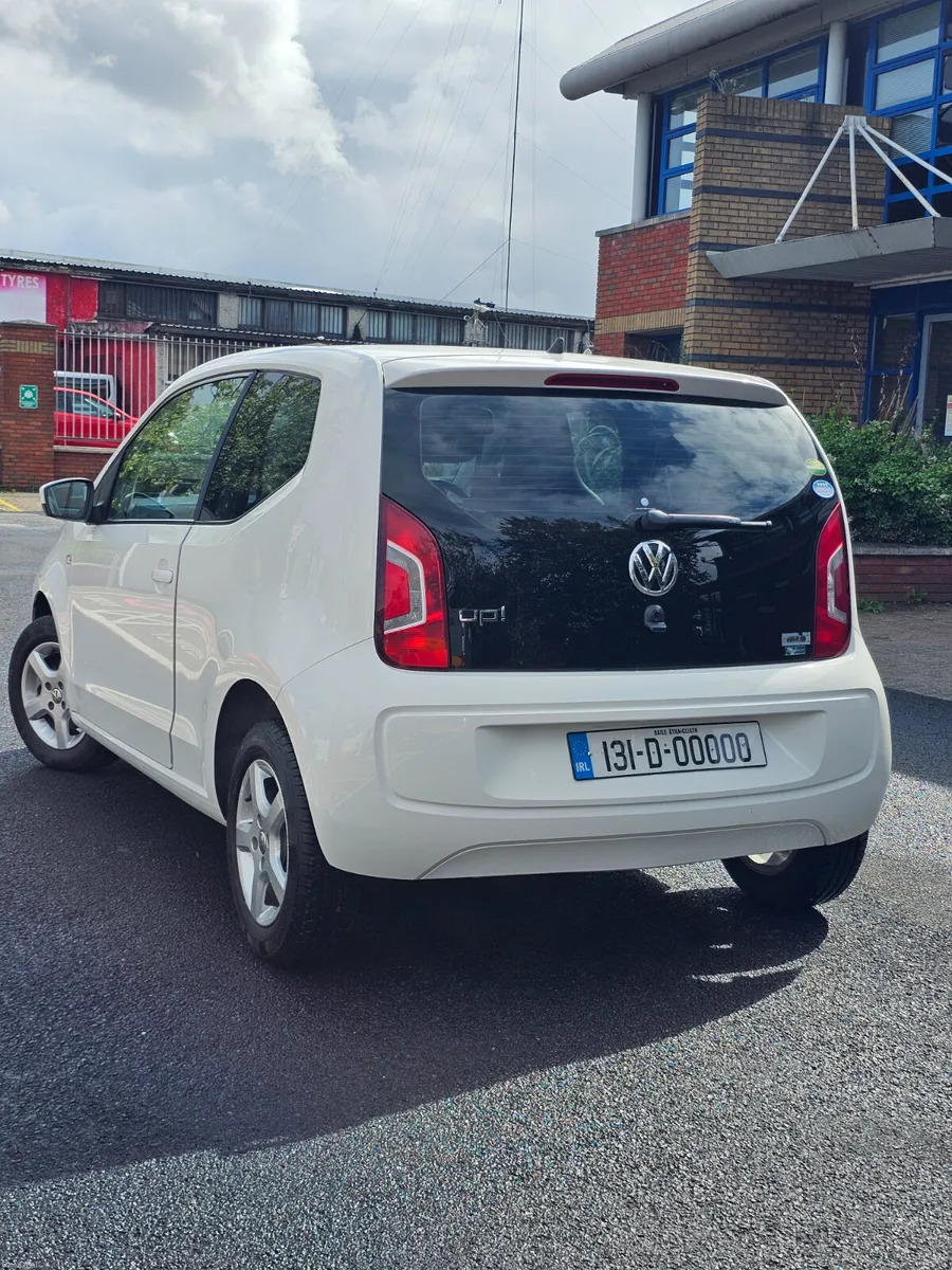 Volkwagen Up 2013 Automatic - Image 6