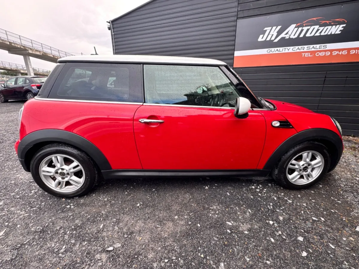 Mini Cooper 1.6 COOPER AUTO - Image 4