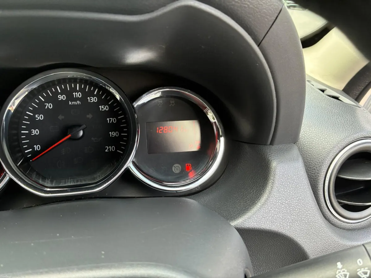 Dacia Duster ALTERNATIVE 1.5 DCI 110 4DR - Image 6