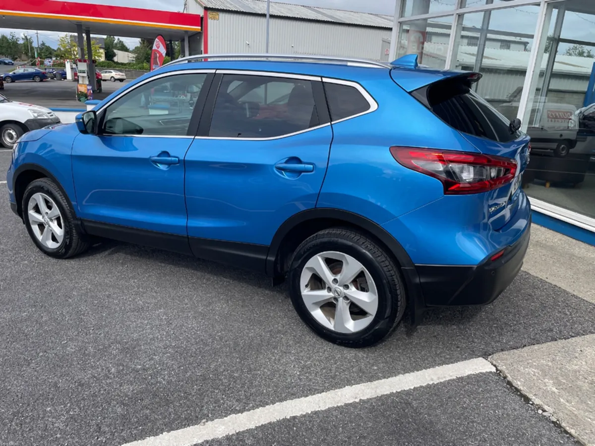 Nissan Qashqai 1.6 SV CVT SS AUTOMATIC - Image 5