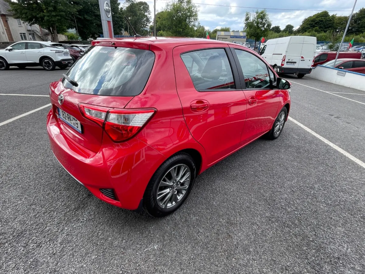 Toyota Yaris 1.0 LUNA 4DR 5DR - Image 4
