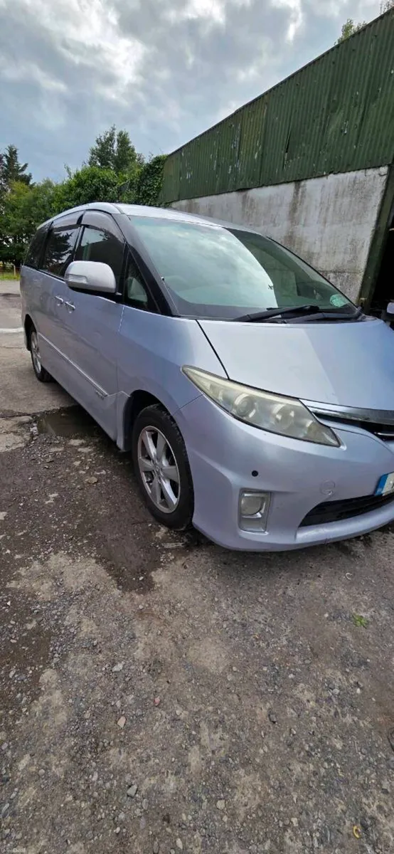 Toyota Estima 2011 8 seater - Image 1