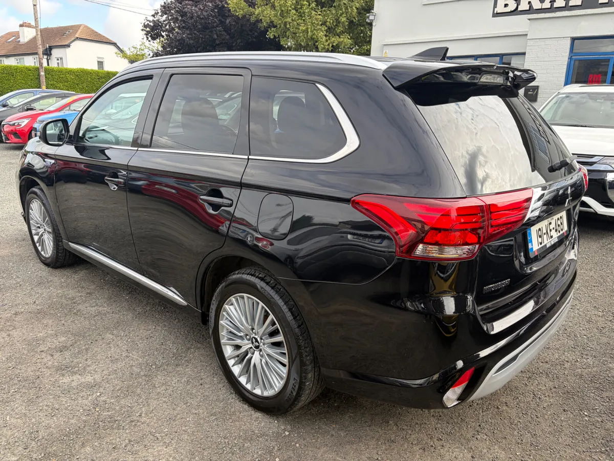 2019 MITSUBISHI OUTLANDER 2.4 PETROL PLUG IN HYBRI - Image 5