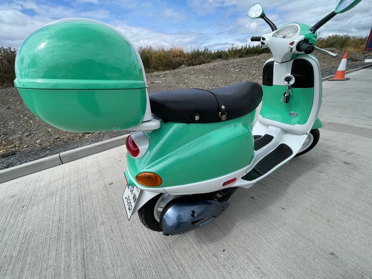 Vespa Et4 150cc - Image 5