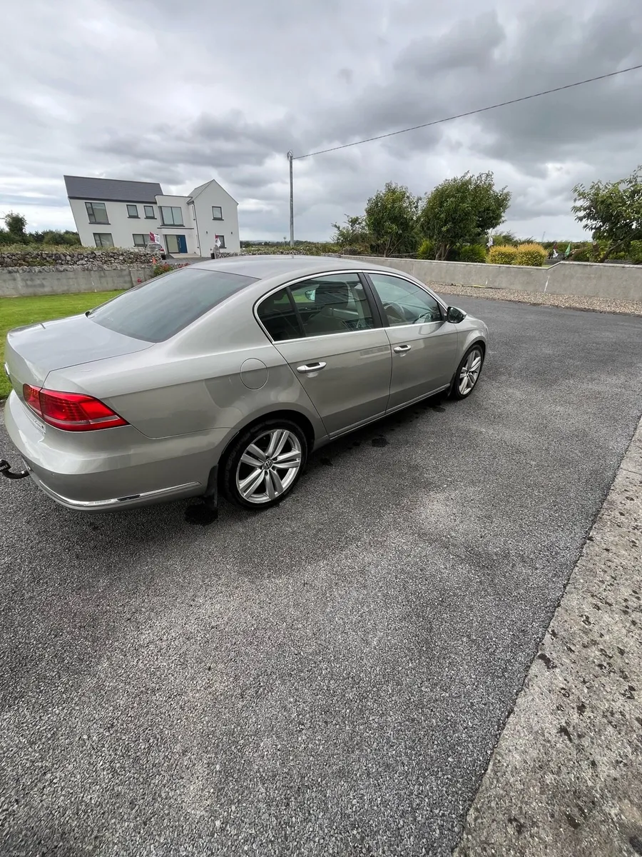 Volkswagen Passat Highline - Image 4