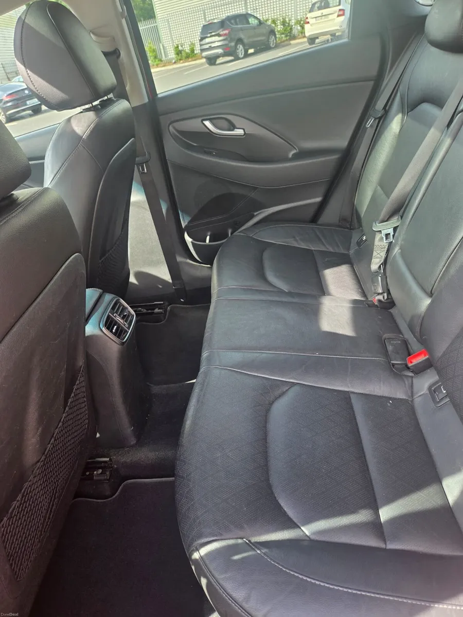 HYUNDAI I 30 - Image 6