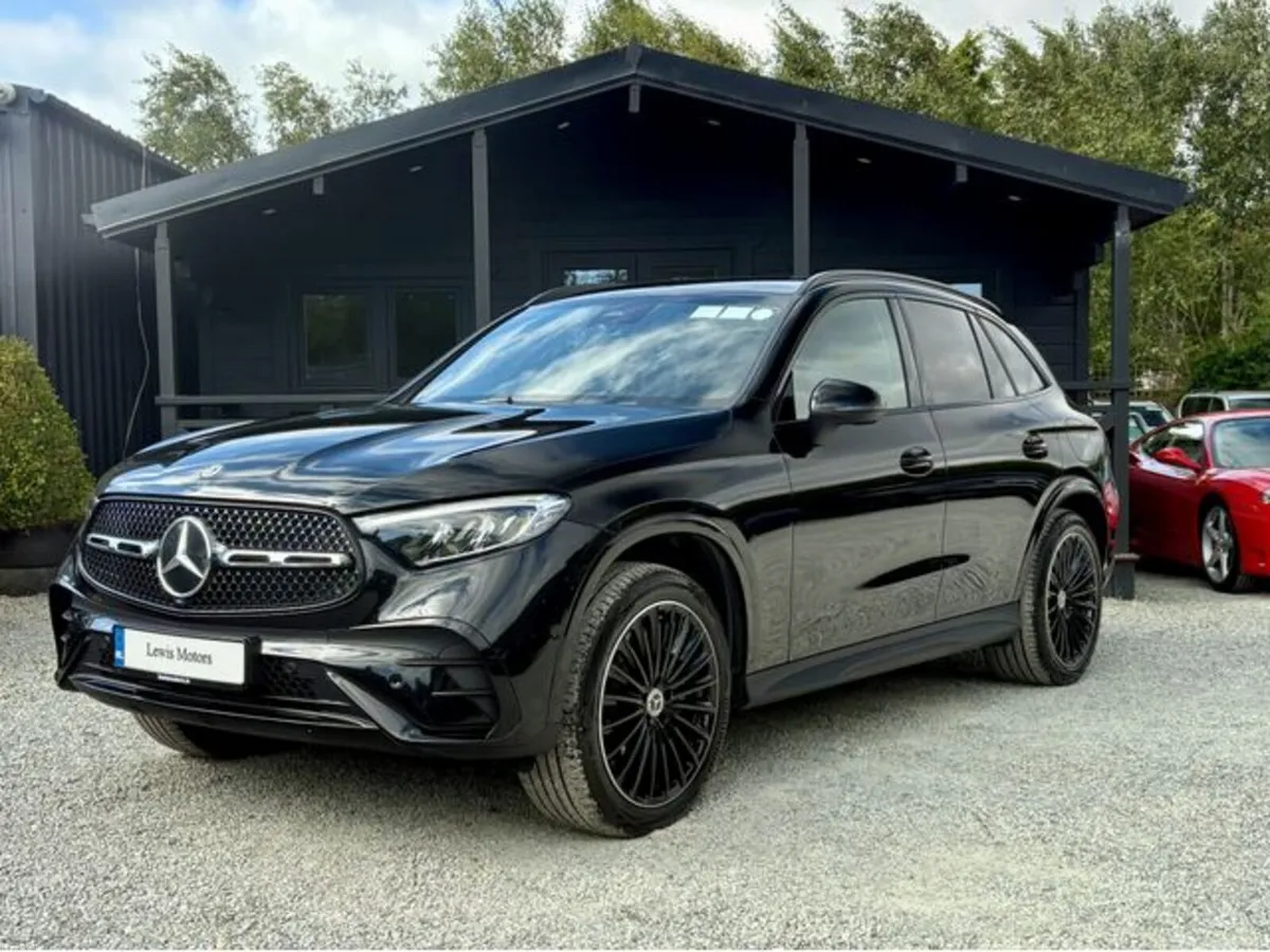 Mercedes-Benz GLC GLC 300 E 4MATIC URBAN EDITION - Image 3