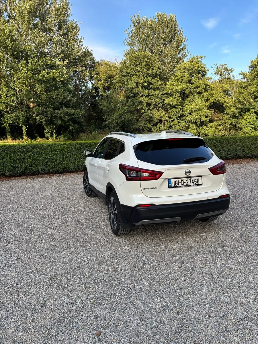 Nissan Qashqai 1.6L SV Premium - Image 4