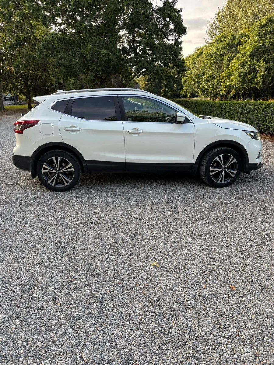 Nissan Qashqai 1.6L SV Premium - Image 6
