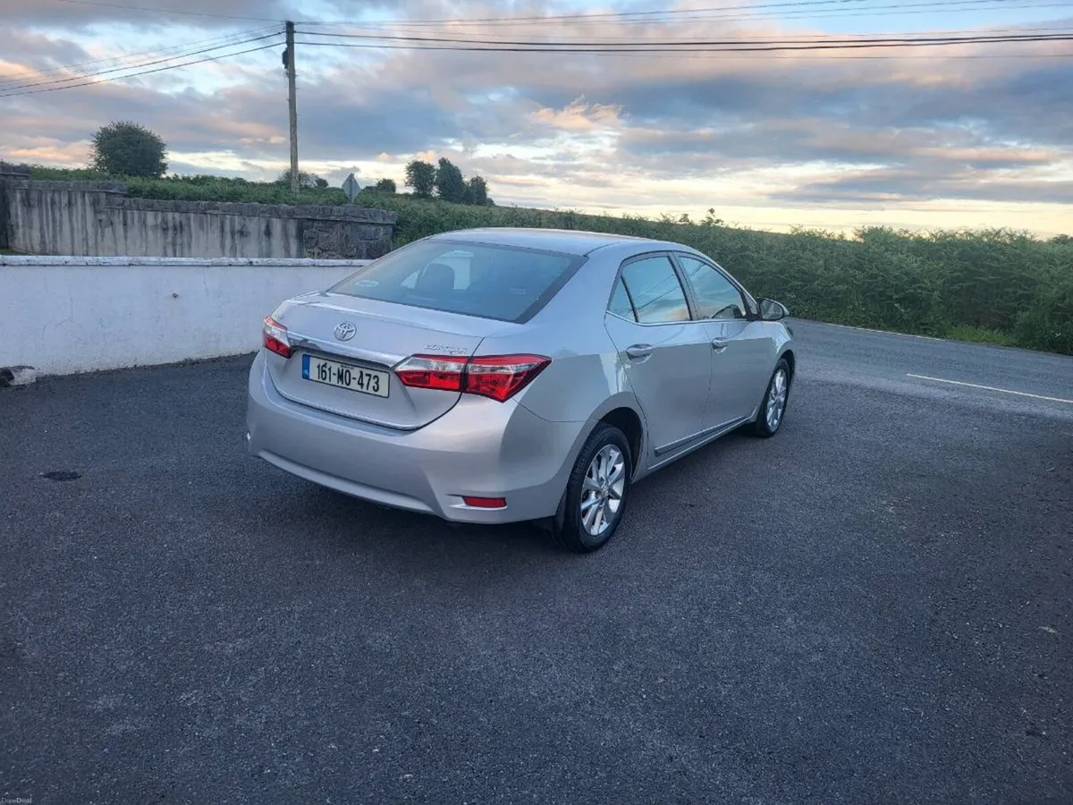 Toyota Corolla 1.4 diesel *2016* - Image 3