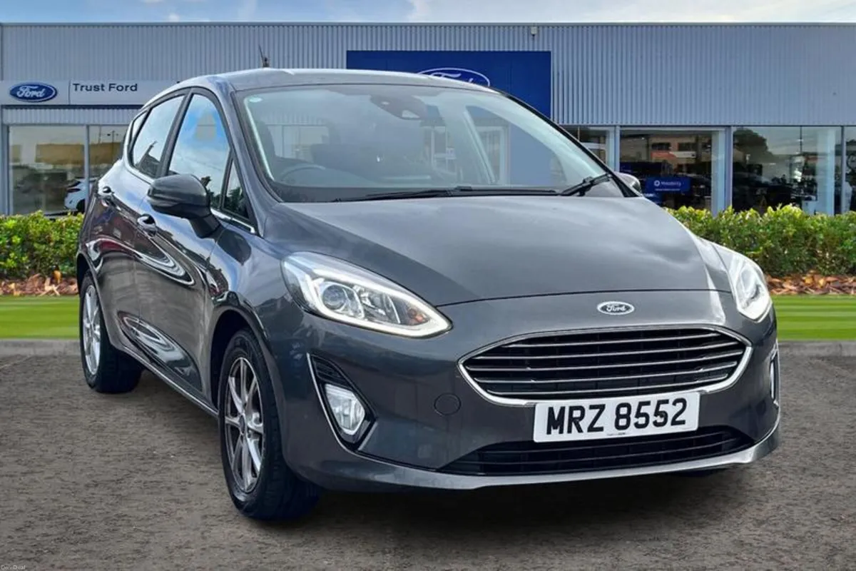 Ford Fiesta 1.1 Zetec 5dr - Image 1