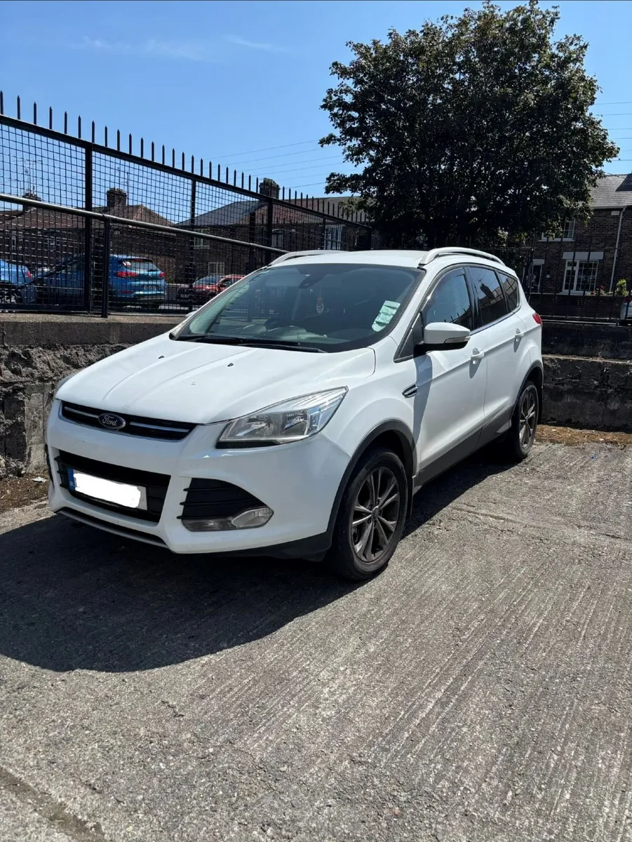 Ford Kuga 2015 - Image 2