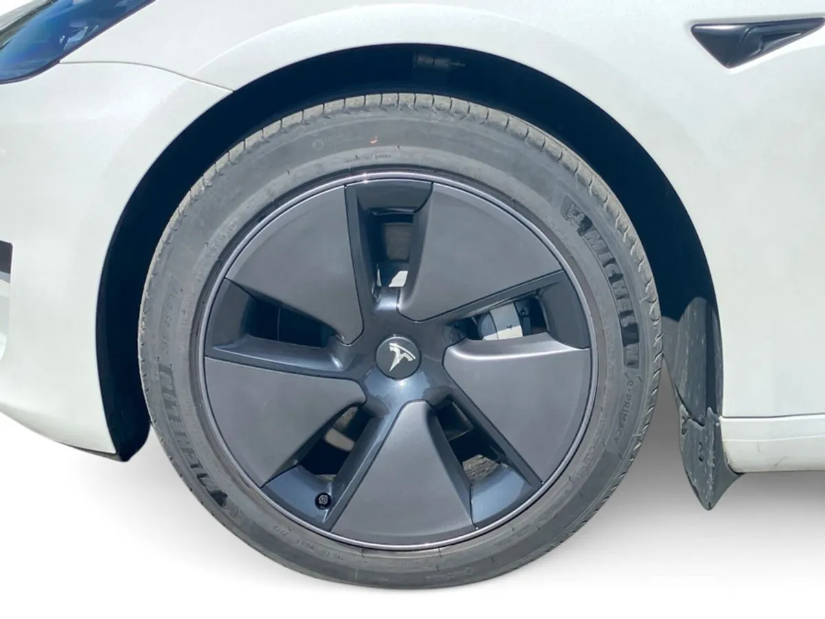 Tesla Model 3 RWD - Image 3