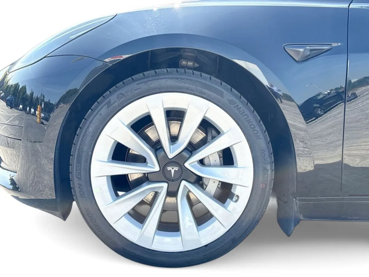 Tesla Model 3 Rear Wheel Drive - Image 4