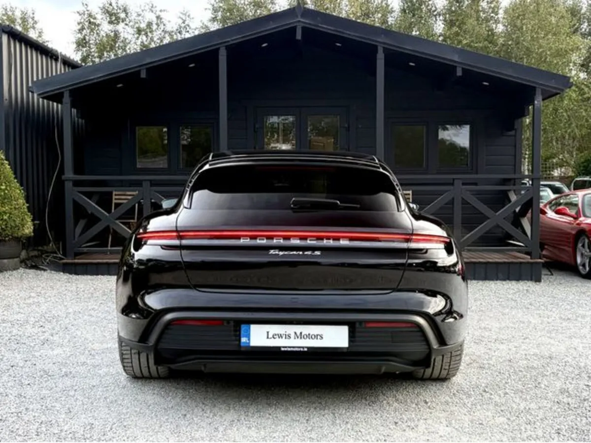Porsche Taycan 4S SPORT TURISMO - Image 5