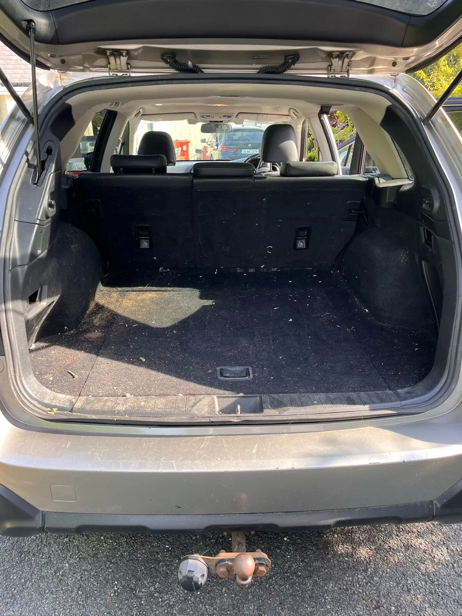 Subaru Outback Premium - Image 6