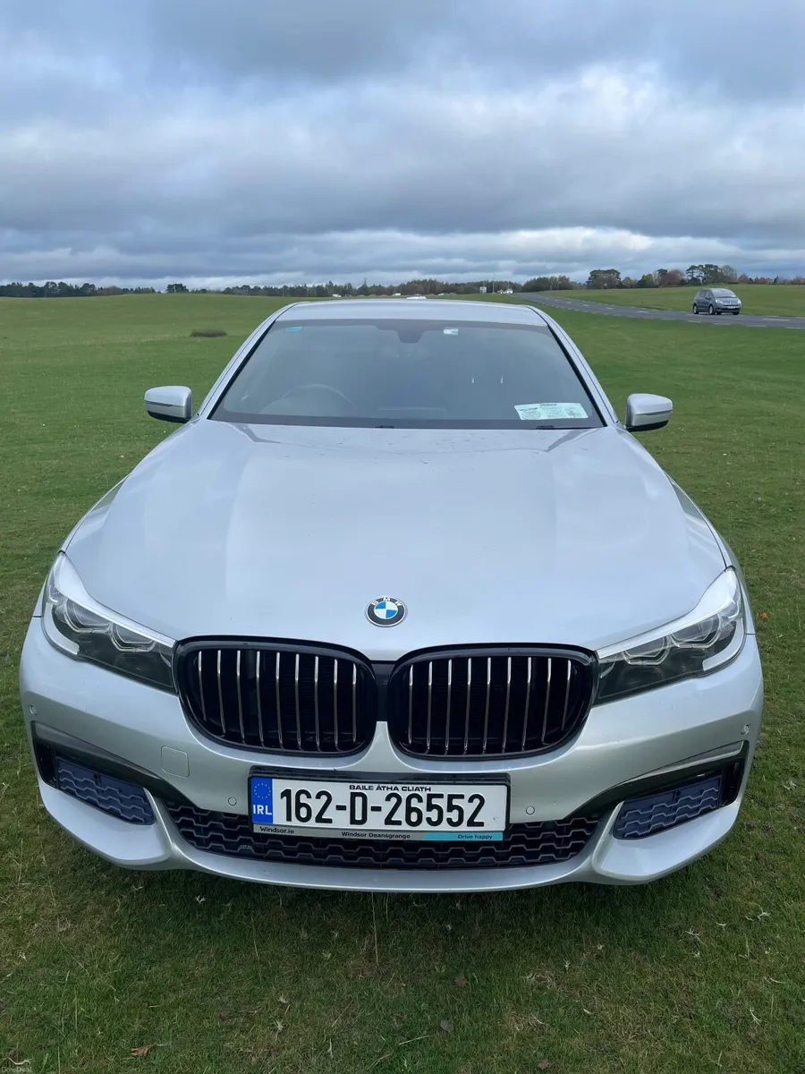 BMW 7-Series 2016 M SPORT - Image 2